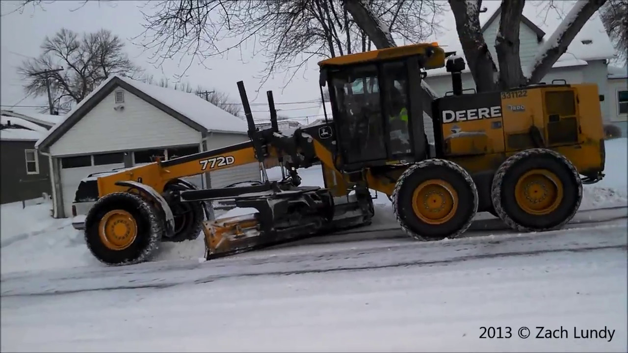 2013 - Graders Plowing With Snow Gate
