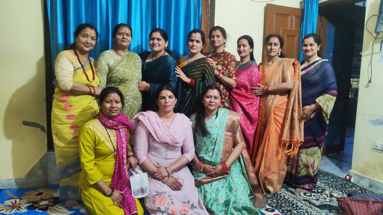 Jco banne ki Khushi mein party#भगवान देवताओं ने दिए दर्शन (kumauni bhajan) Tanuja Rawat 1994 vlog