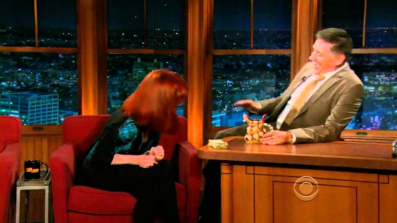 Shirley Manson on The Late Late Show with Craig Ferguson 26/08/2011 - HD