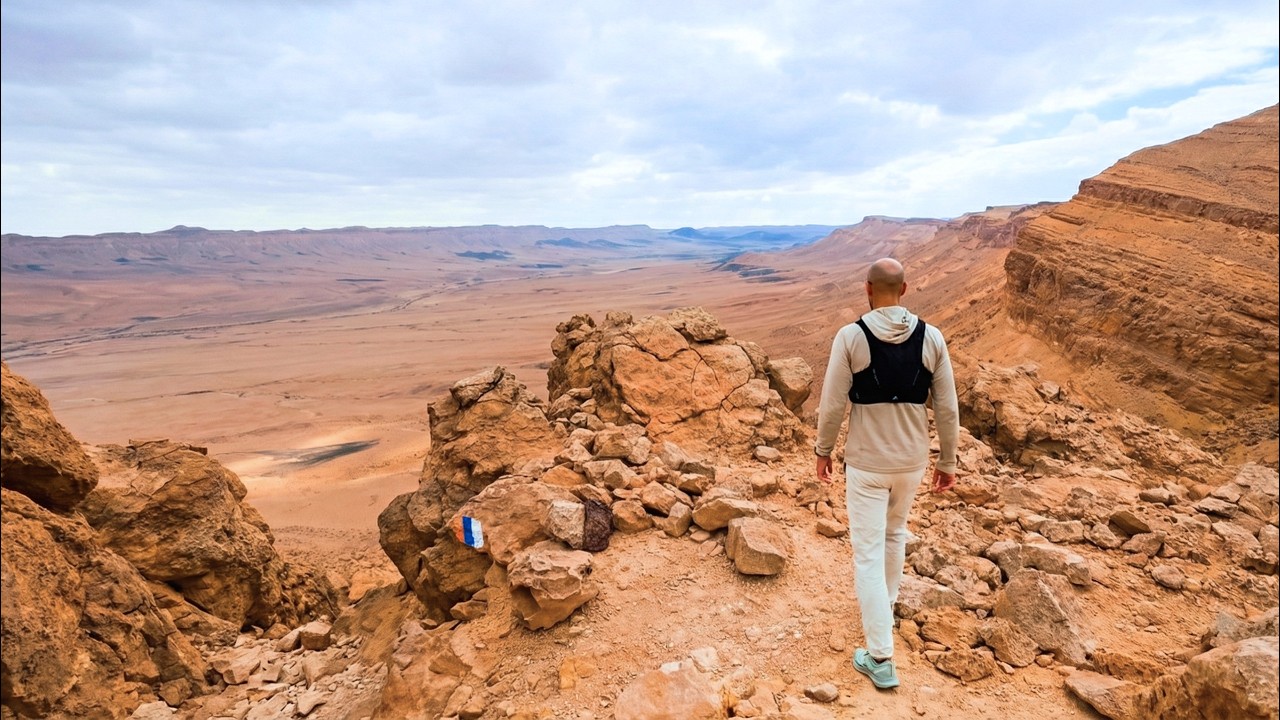 Hiking the Ramon Crater, Israel |  Makhtesh Ramon Full Cliff-to-Crater Loop Hike POV | 4K HDR ASMR