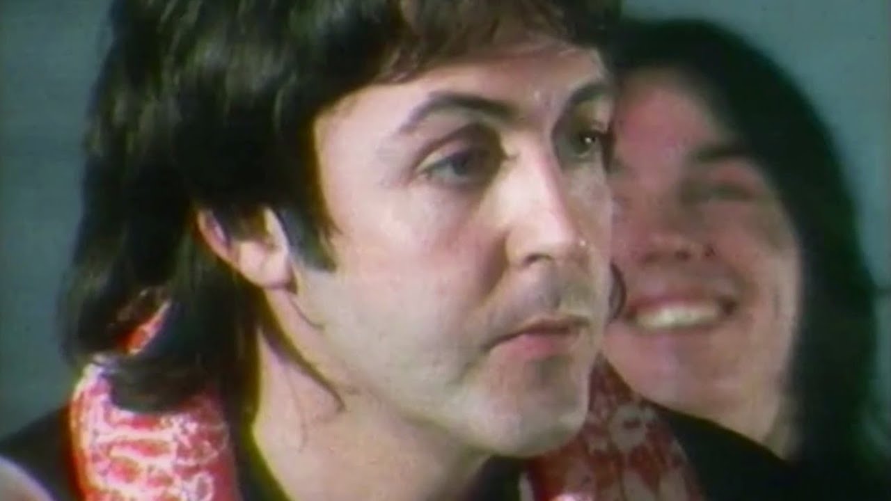 Paul McCartney & Wings - Concert/Interview in Paris - Les Rendez-Vous Du Dimanche - 28 March 1976