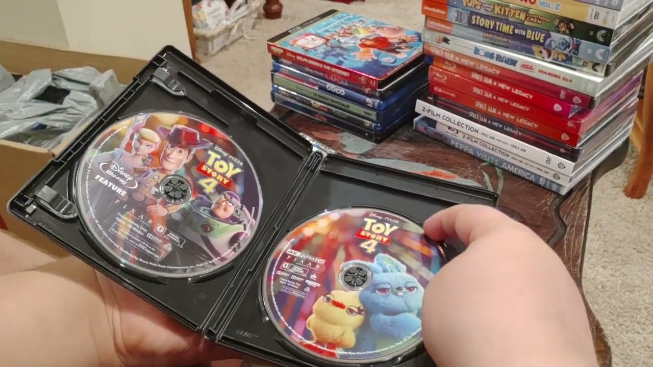 Toy Story 4 4K Ultra HD Blu-ray Unboxing (Grandma's House Version)