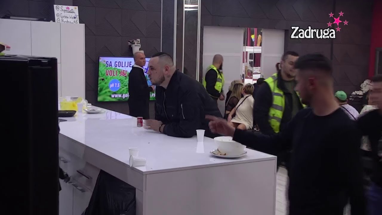 Zadruga 6 - Filip traži od Maje da mu prizna da ga još uvek voli - 06.12.2022.