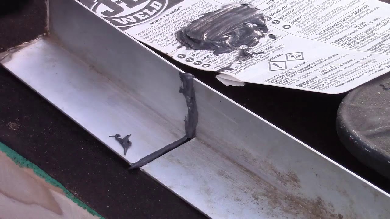 Склеивание металла с помощью JB Weld. Этот материал невероятно прочный, выдерживает вес, просто с...