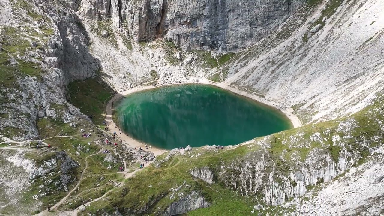 Lago Boè, Rifugio Franz Kostner, Vallon, Gruppo del Sella, Sass Pordoi, Piz Boè , Grazie per un like