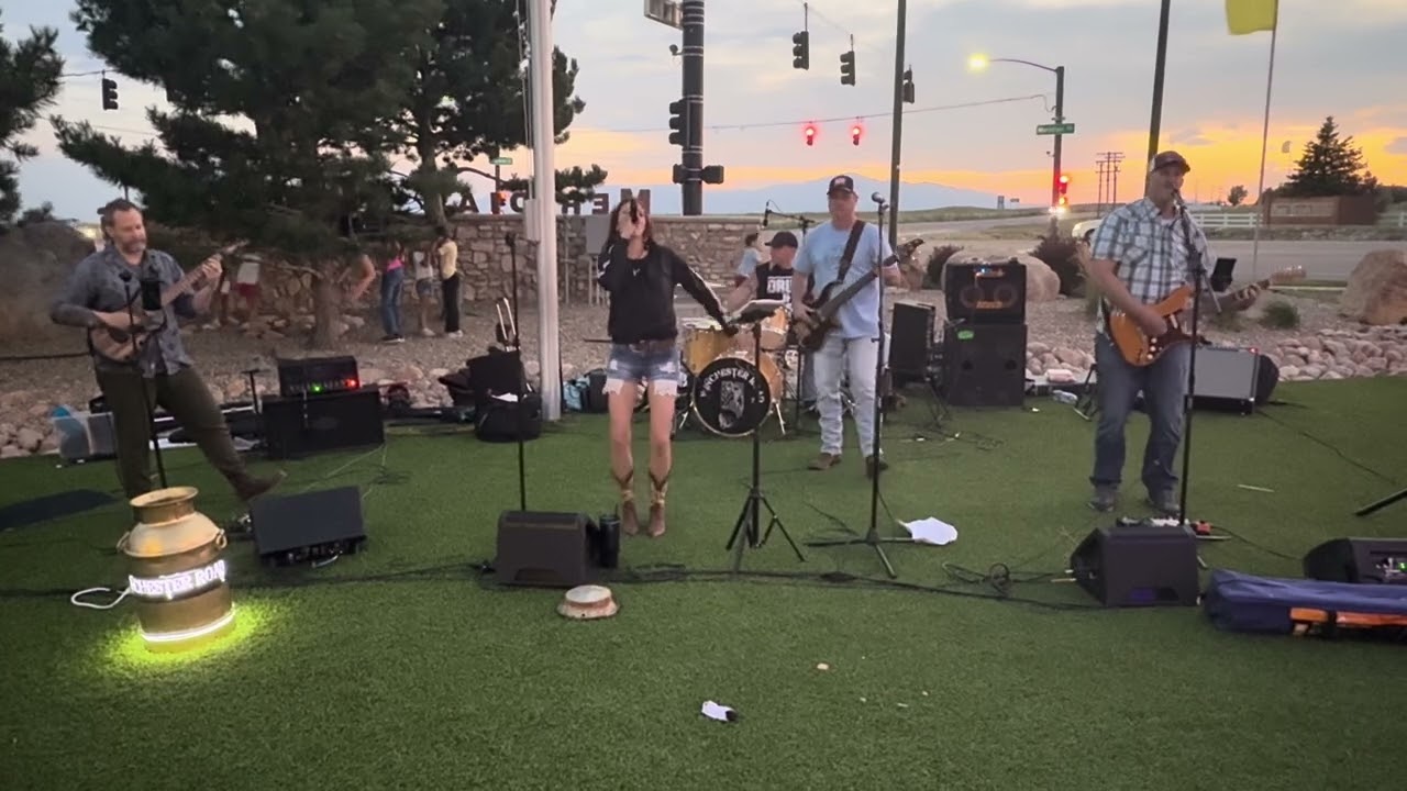 WinchesterRoad - Cover of Redneck Woman by Gretchen Wilson 