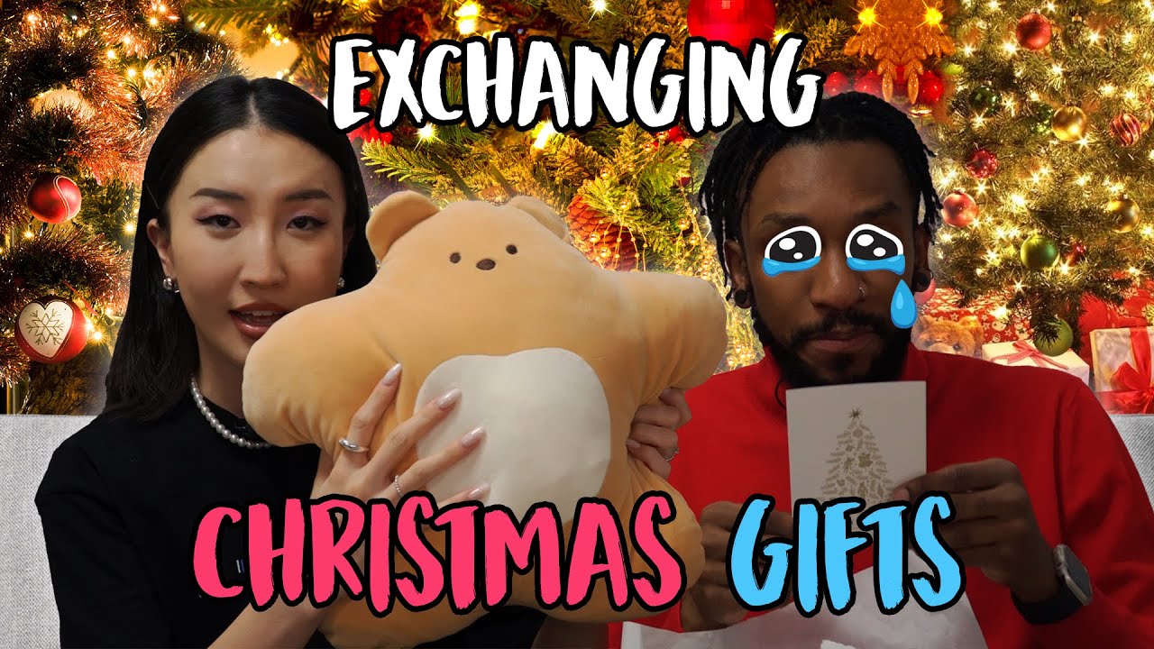 SHE IS MAD ABOUT HER GIFT! 😡 Christmas Gift Exchange! 🎄 [International Couple]  🇰🇷🇲🇳🇺🇸