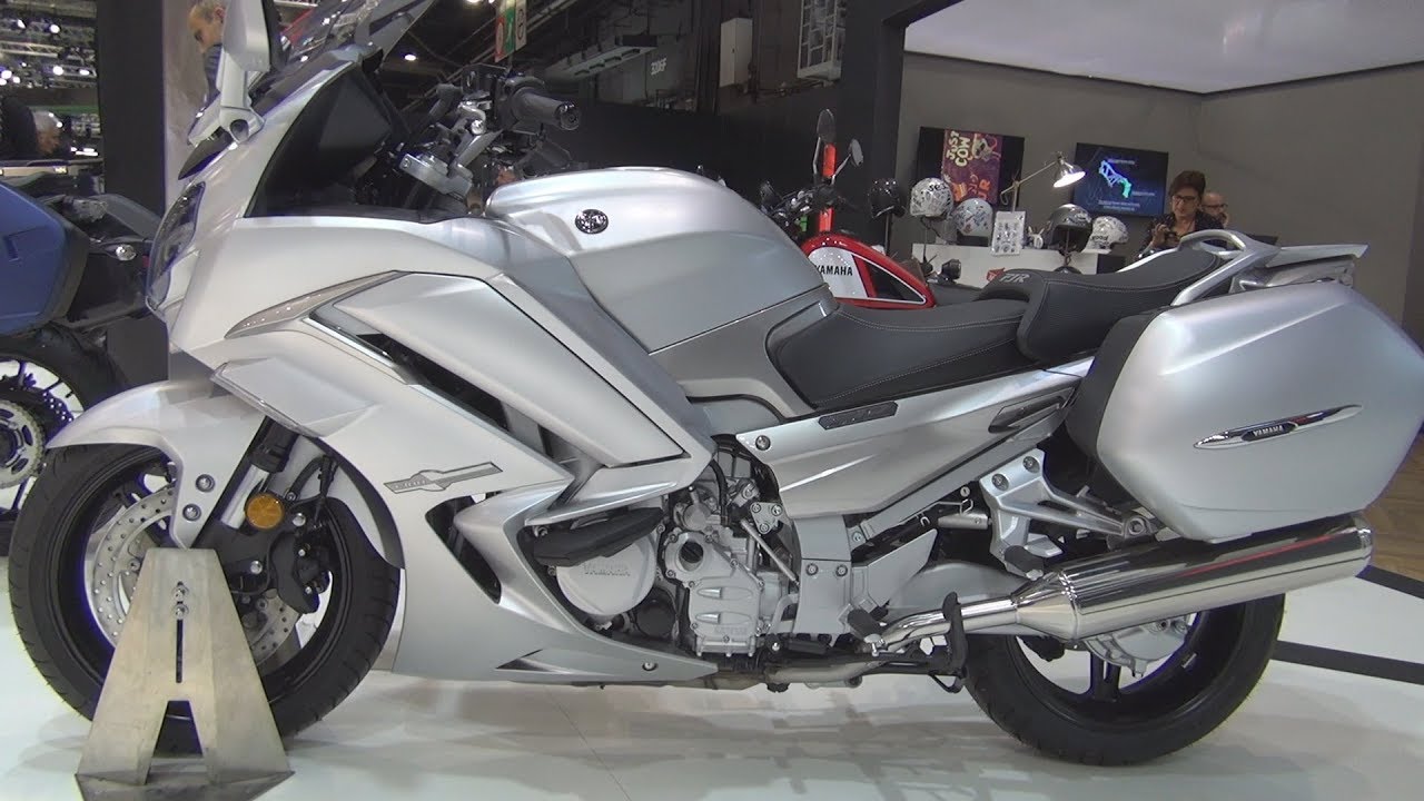 Yamaha FJR1300AE (2019) Exterior and Interior