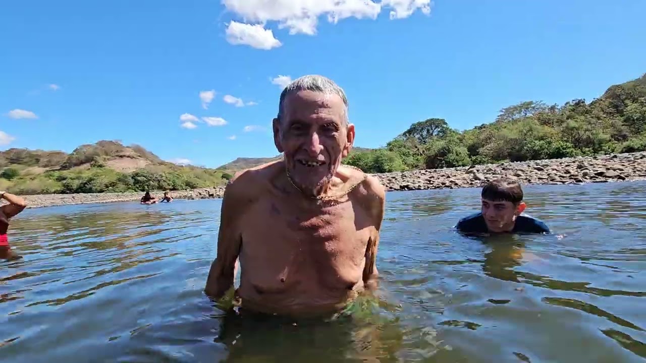 Note pierdas🤣 la pesca milagrosa de don santos en Rio torola la junta