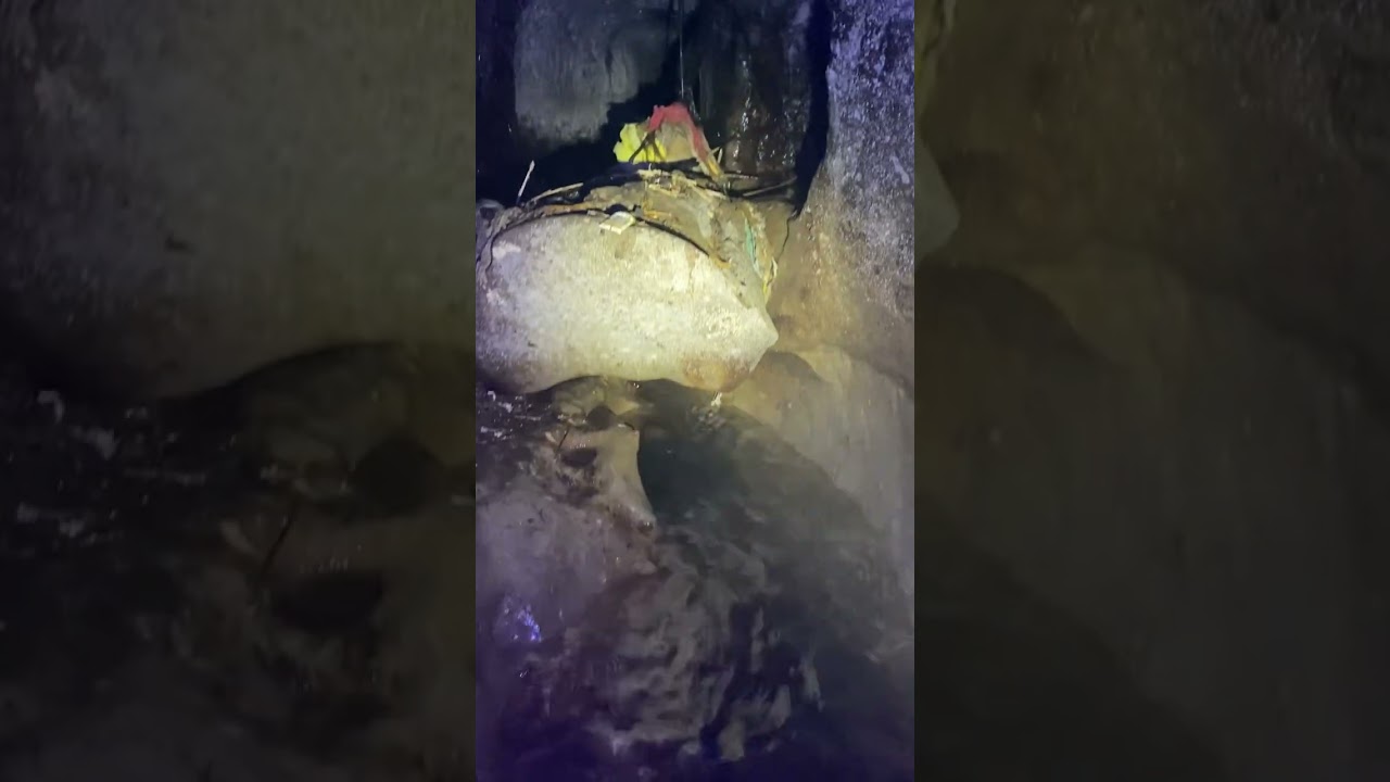 MERINDING MASUK KE TENGAH GOA MISTERIUS DESA SIDAN GIANYAR