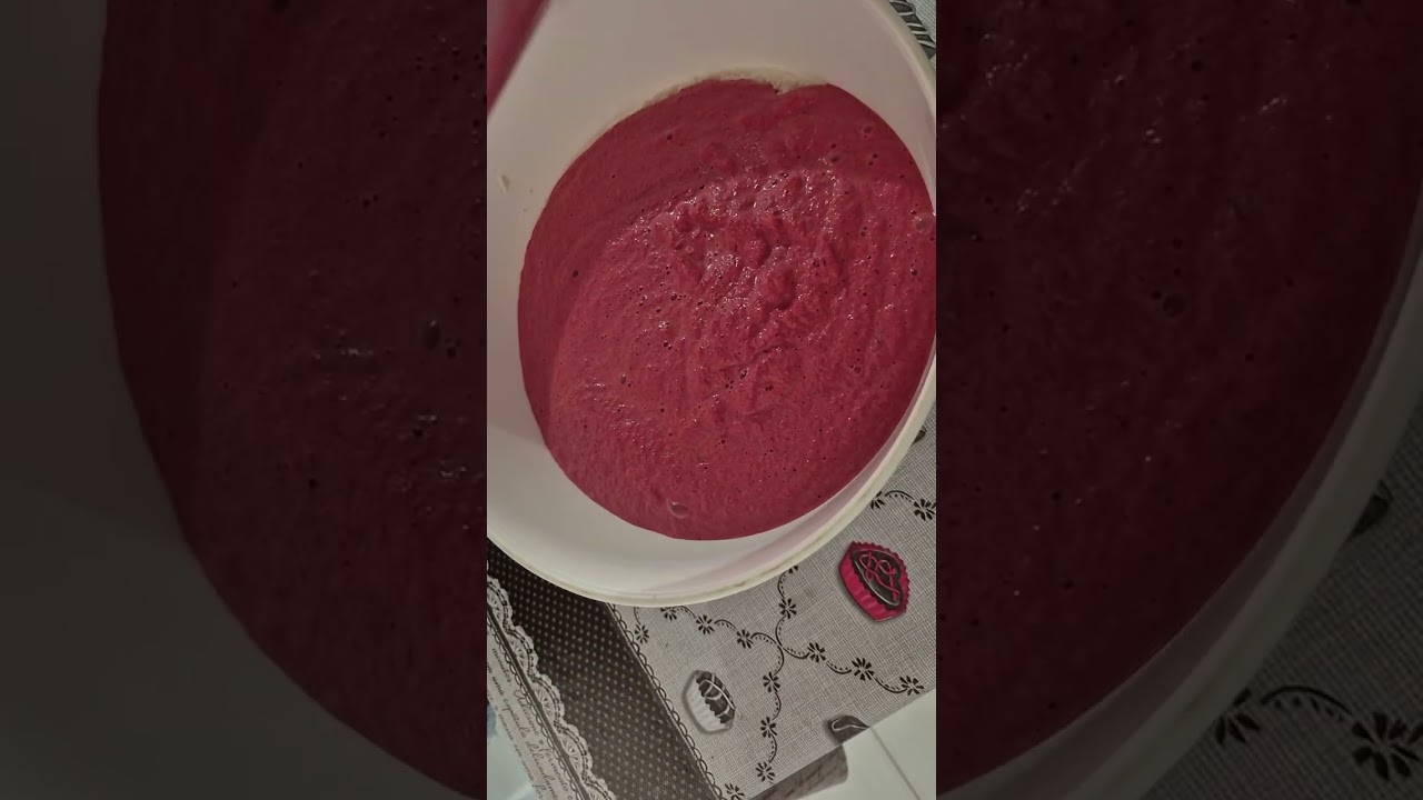 Bolo saudável de beterraba e suculento também 😋