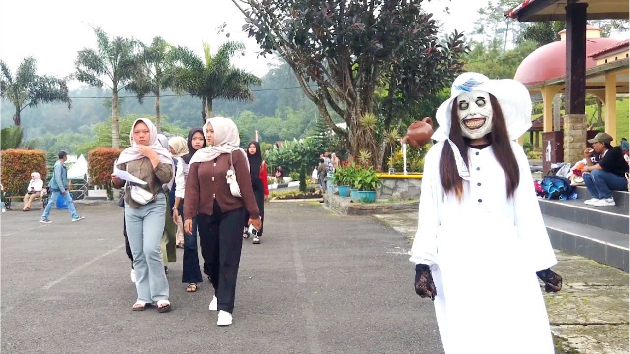 Ghost girl walking around..!! #funny #happy #entertainment