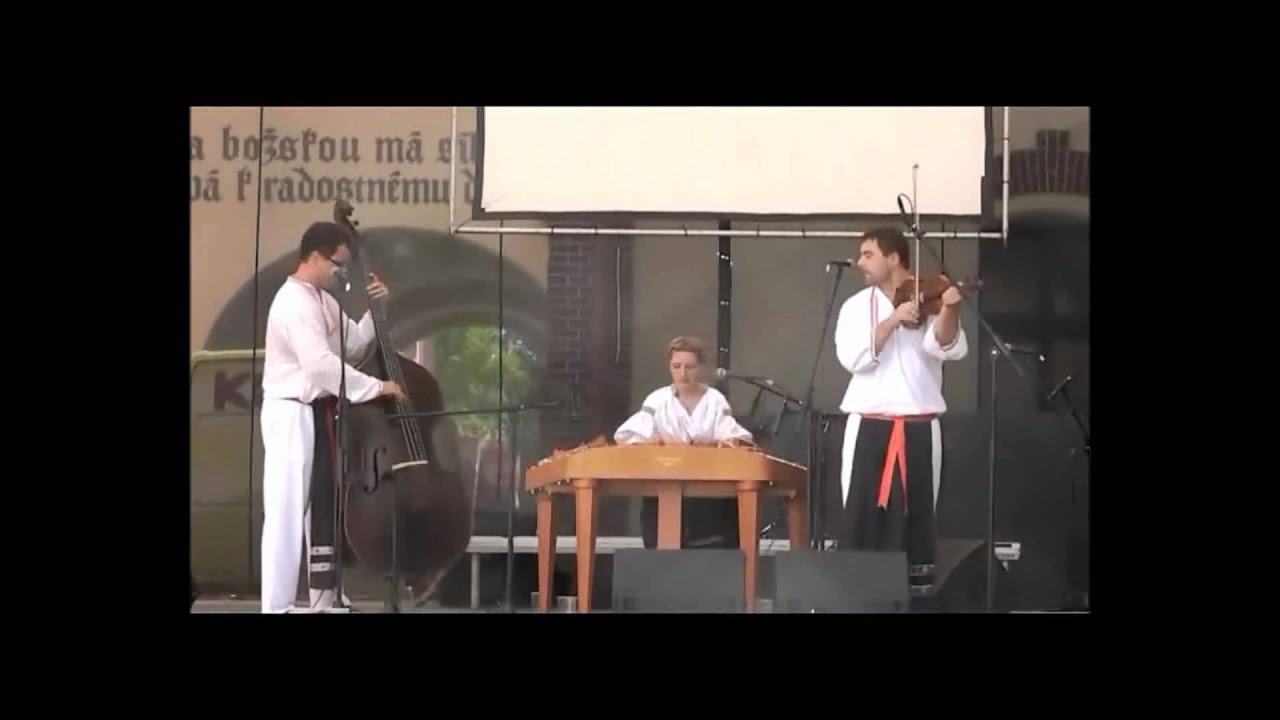 Po kal&iacute;&scaron;ku - Cimb&aacute;lov&aacute; muzika Slanina - cimb&aacute;lovka