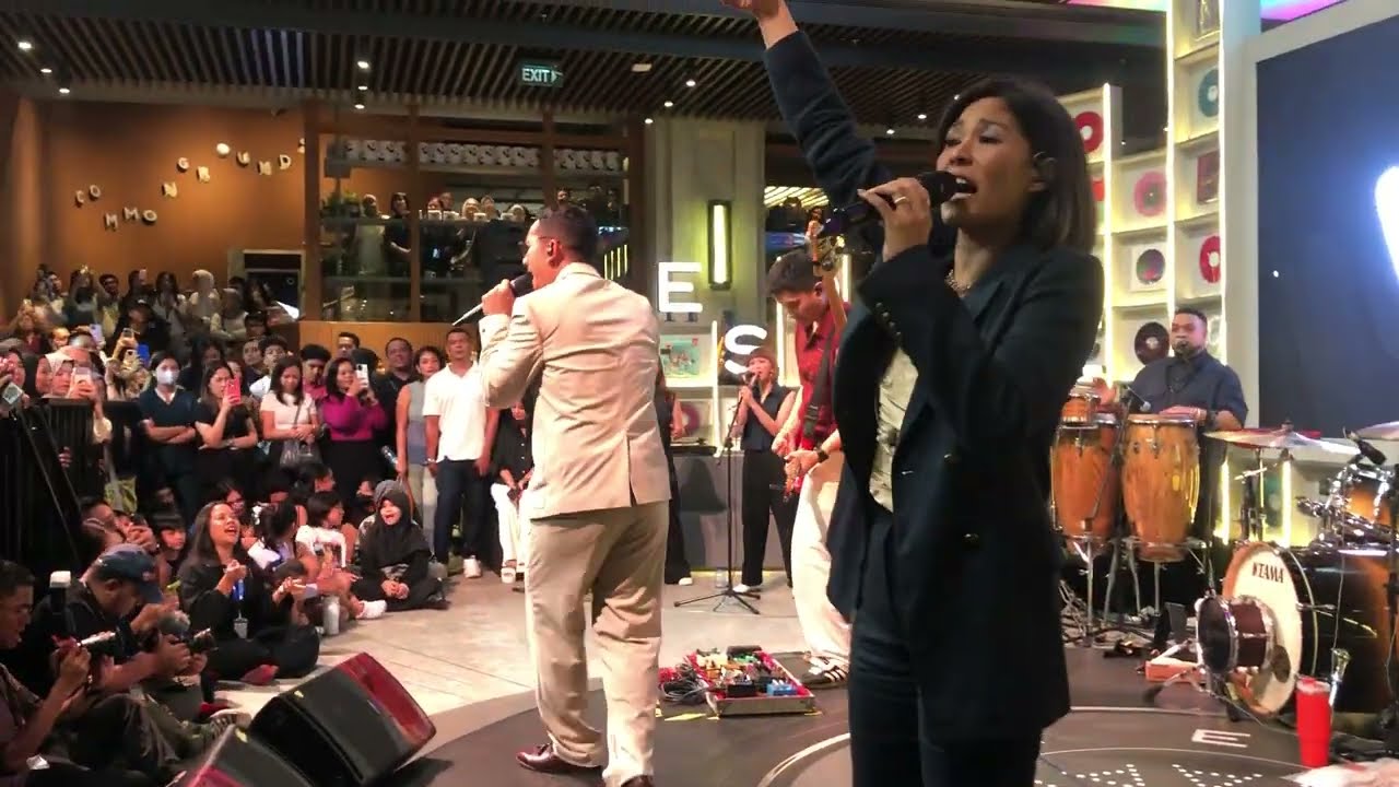 Maliq & D'Essentials - Senja Teduh Pelita (Live at Ashta District 8, Jakarta 29/5/2024)