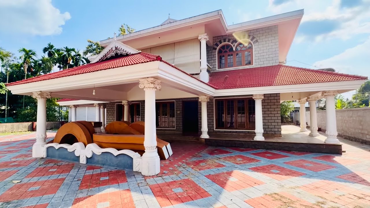Used House for Sale near Cochin Airport, Ernakulam | 26 Cent, 4800 Sqft, 4 BHK | Very Urgent Sale