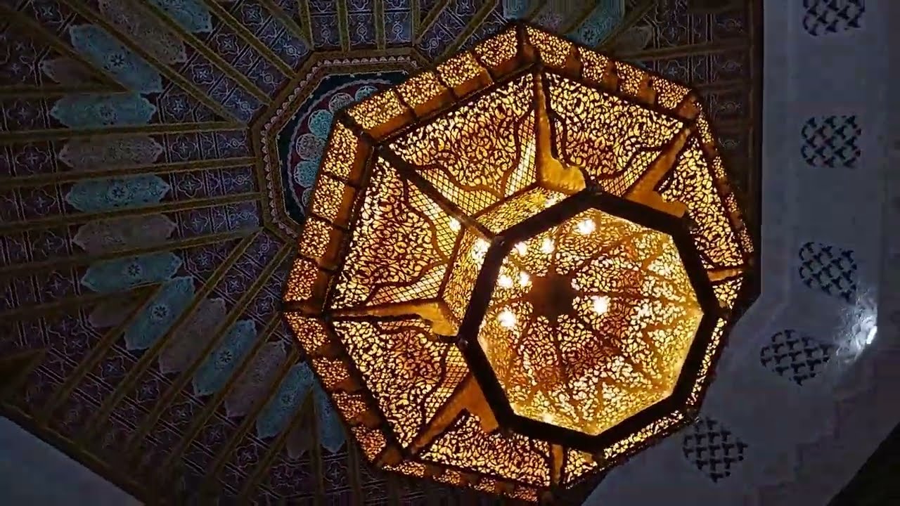اجواء مهيبة صلاة التراويح بمسجد ام المؤمنين عائشة الجديد  بفاس