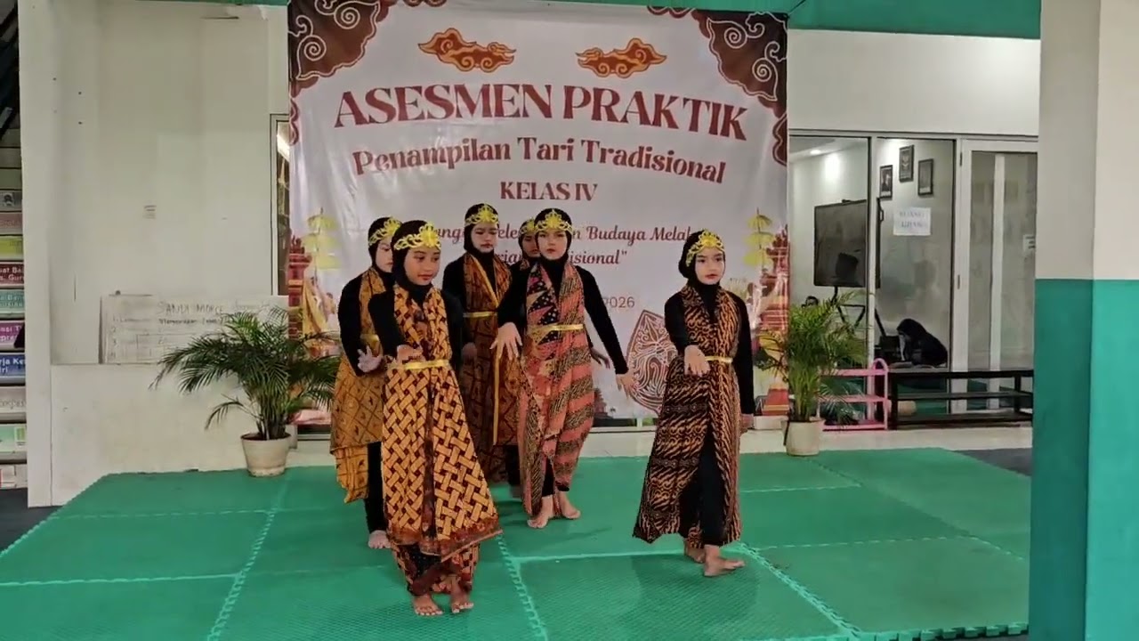 tari manuk dadali
