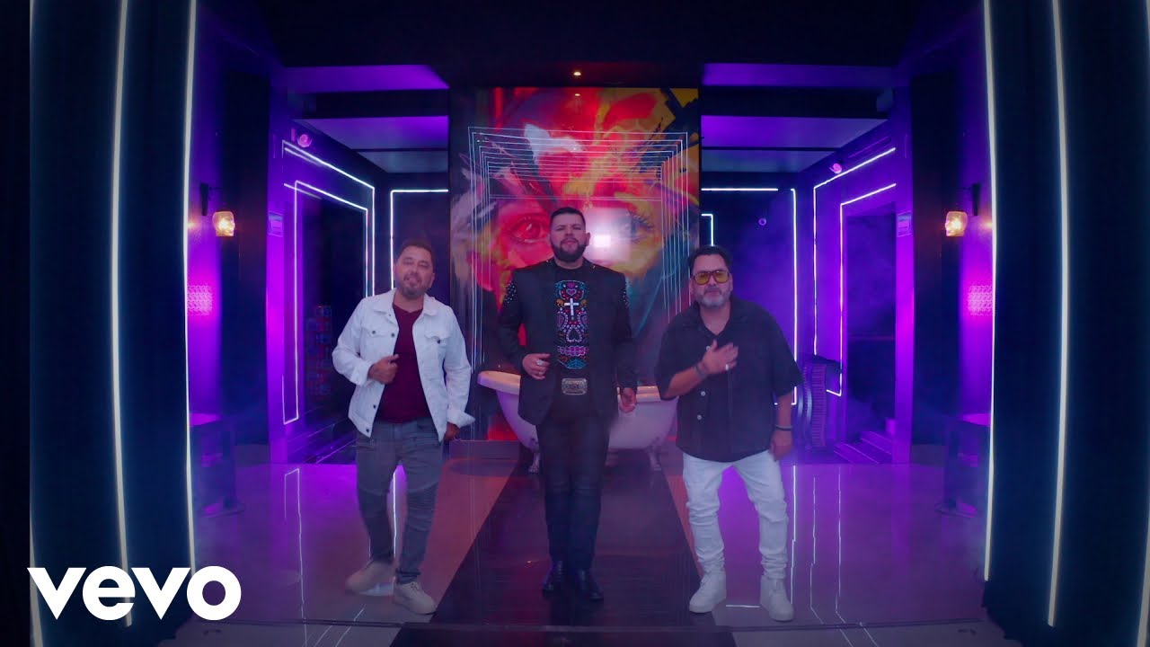 Alberto Y Roberto, Duelo, Oscar Iván Trevíno - Loco Tu Forma De Ser