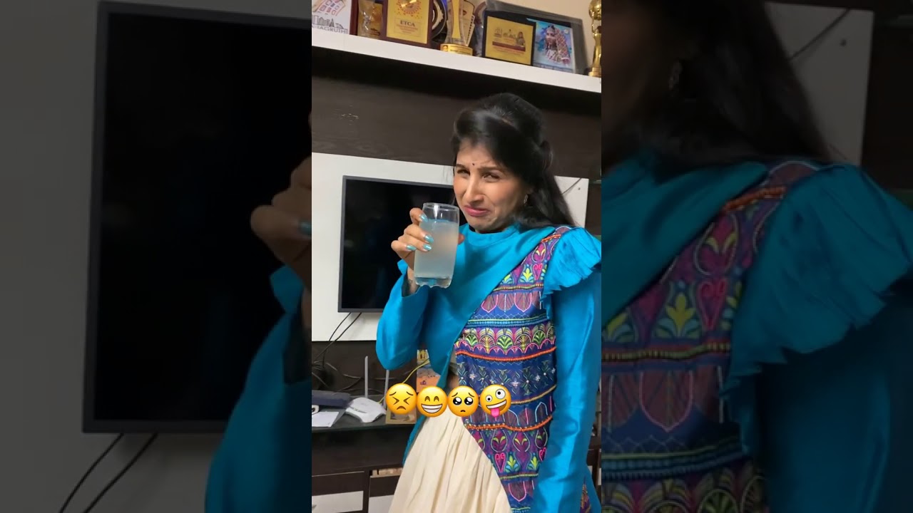 Singer Mangli | 