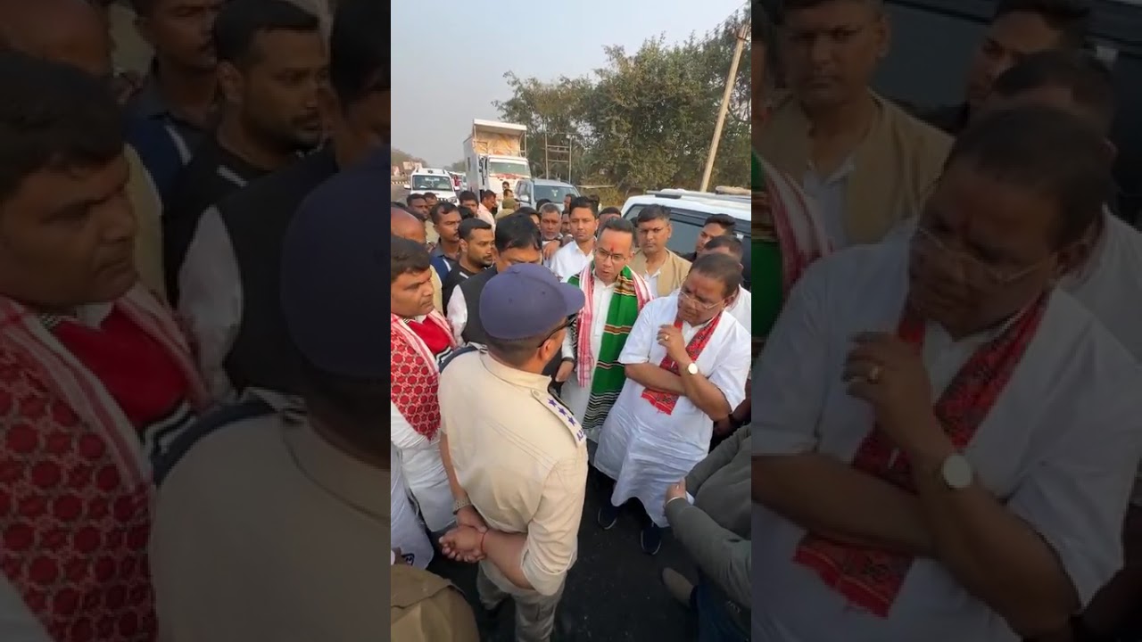 LIVE: বিশ্বনাথত গৌৰৱ গগৈক আৰক্ষীৰ বাধা, উত্তাল ৰাজপথ ৷