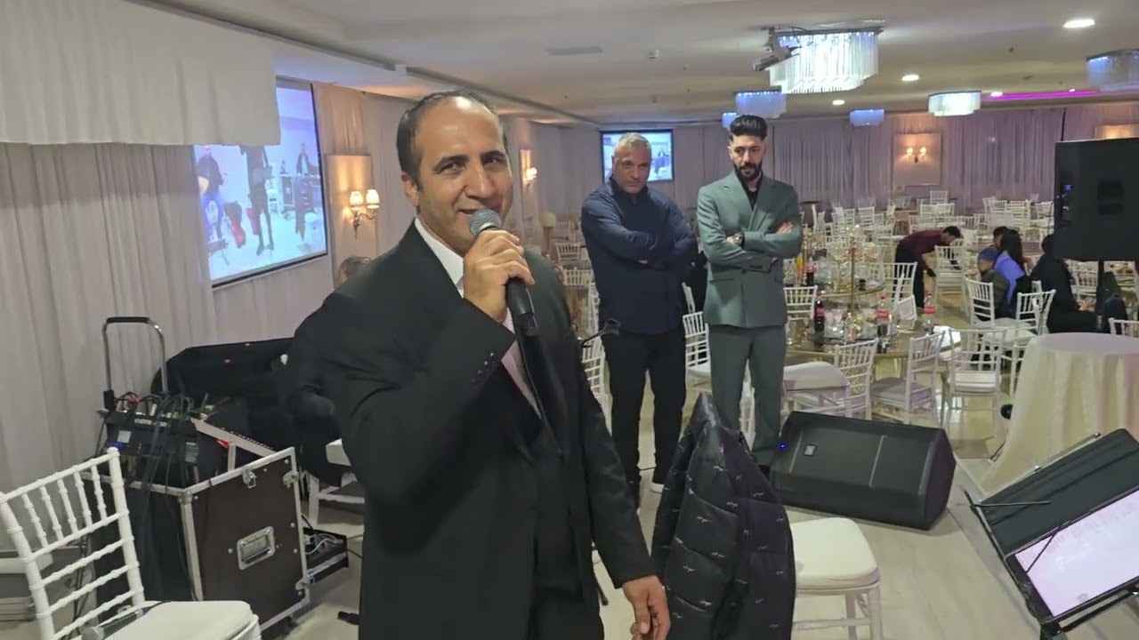 Mücahit çakmak Berivan şarkısını oğlu ve gelini için besteleyip düğünlerinde okuyup sürpriz etmiştir