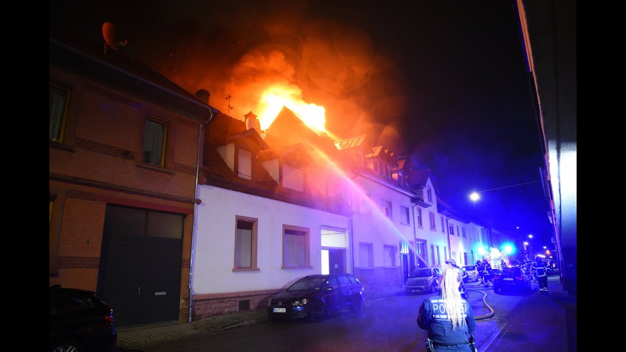 Dachgeschosswohnung in Vollbrand - 200.000,- Euro Sachschaden - Kriminalpolizei ermittelt