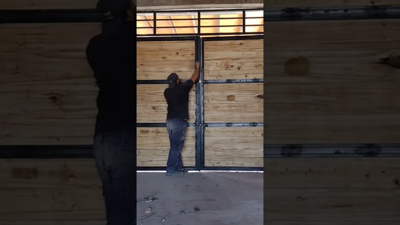 PORTON- metal y madera - Doble sentido de apertura