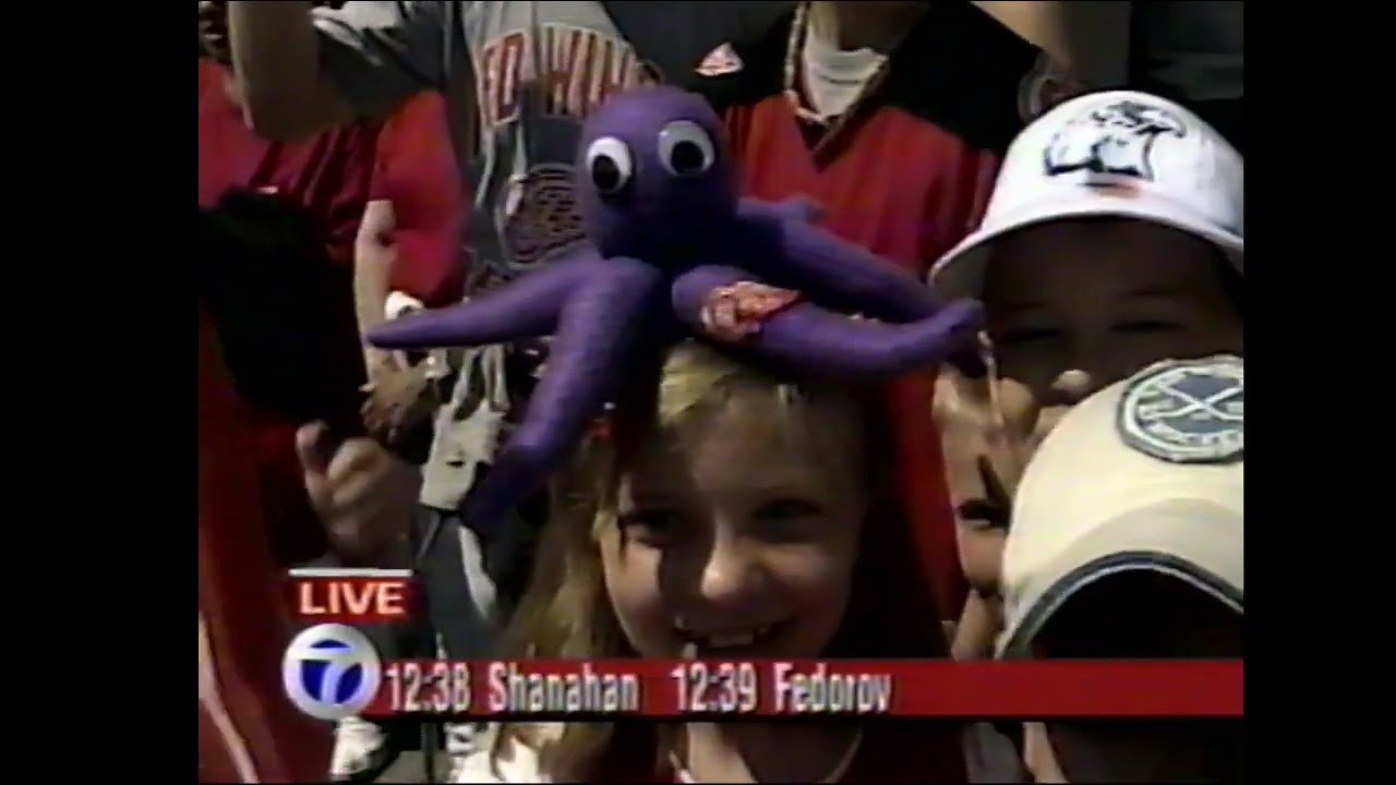 2002   Red Wings Stanley Cup Parade
