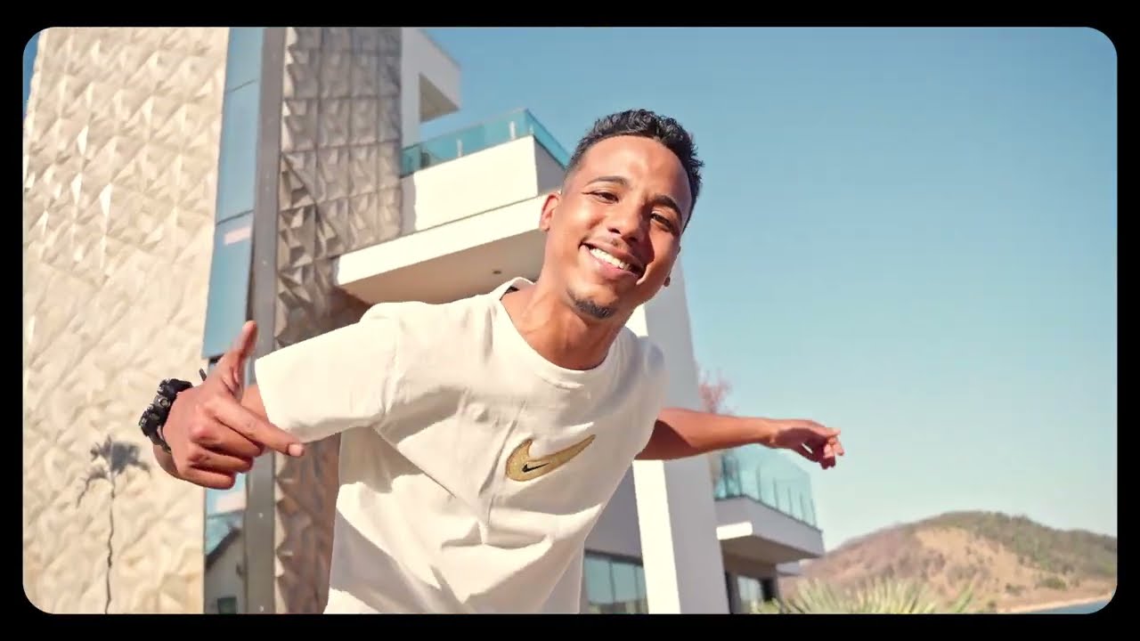 MC GUEGUEL , MC PKZINHO, MC GABLUCA -  NO MEIO DO ATO (VIDEO CLIPE  OFICIAL) DJ MARCUS VINICUS