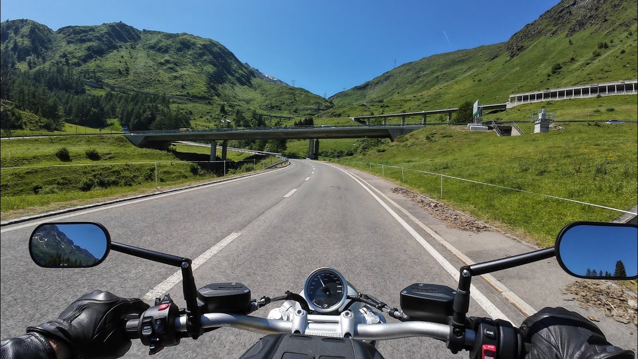 BMW R nineT Scrambler | St Gotthard Pass