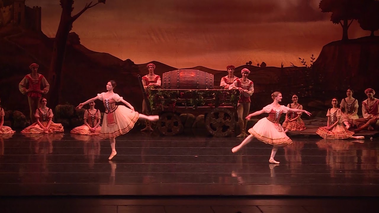 낭만발레의 최고봉 유니버설발레단 지젤,지젤 Giselle 1막 패전트 6인무