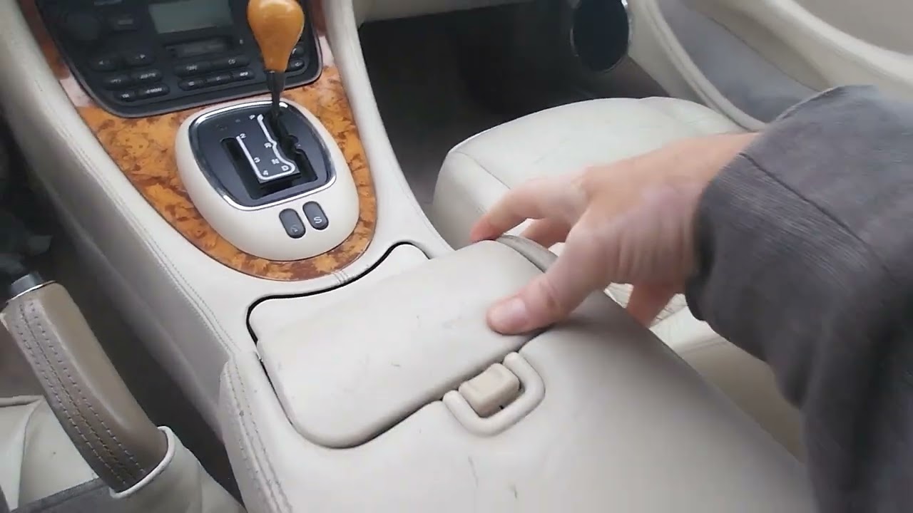 Jaguar Daimler Super Eight V8 4.0 Supercharged -1999 363CV