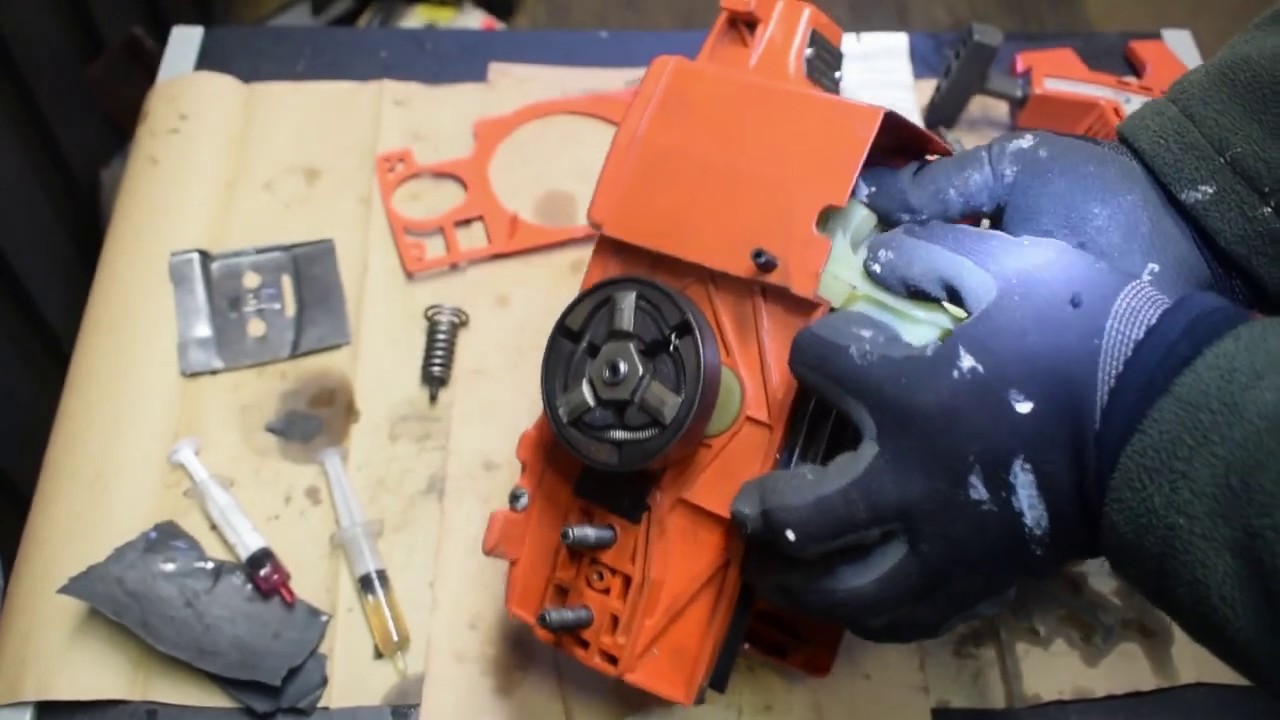 Carburator, air filter plate and recoil starter installation | Husqvarna 45 chainsaw