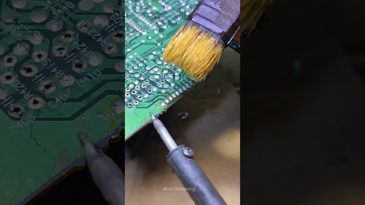 The old way of cleaning tin on PCB boards in the 19th century #howto #clean #pcb #board #old #method