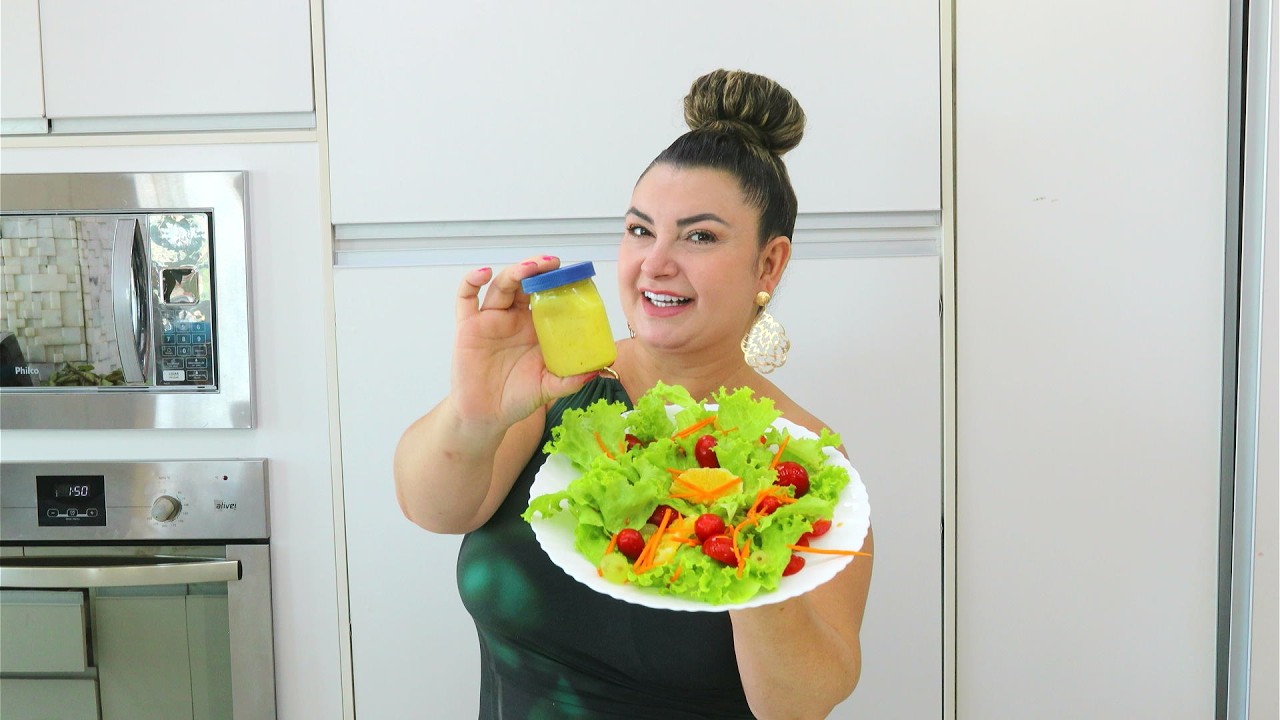 COM ESSE MOLHO TODO MUNDO VAI QUERER COMER SALADA, ATÉ AS CRIANÇAS