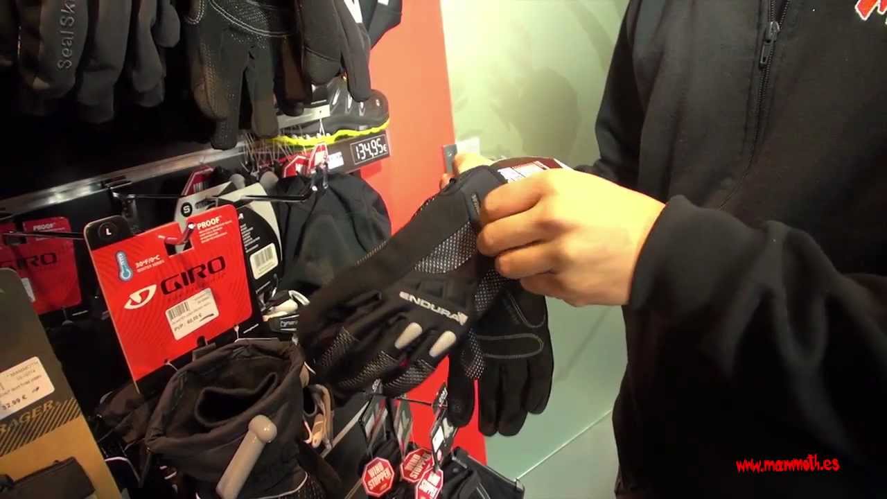 Guantes de invierno para ciclismo.