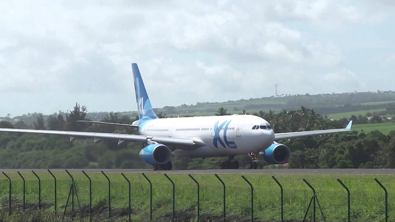 Décollage piste 30 A330-200 XL Airways France @ RUN
