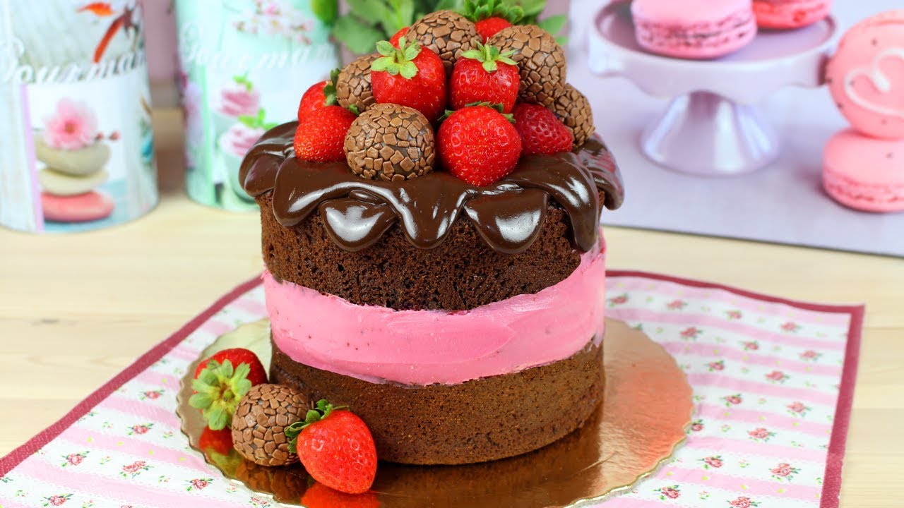 Bolo com Recheio Alto + Gotinhas Perfeitas ( Cakepedia)
