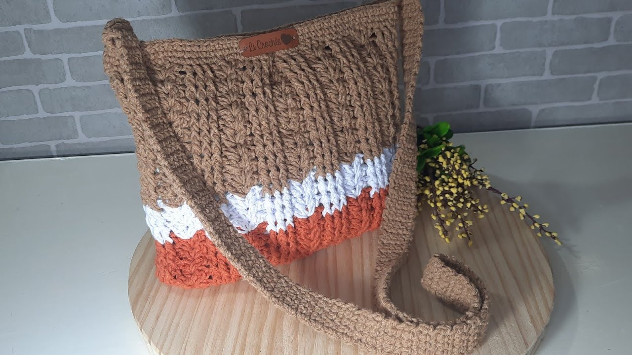 Bolsa em Barbante  com ponto relevo  linda fácil e rápida de fazer passo a passo