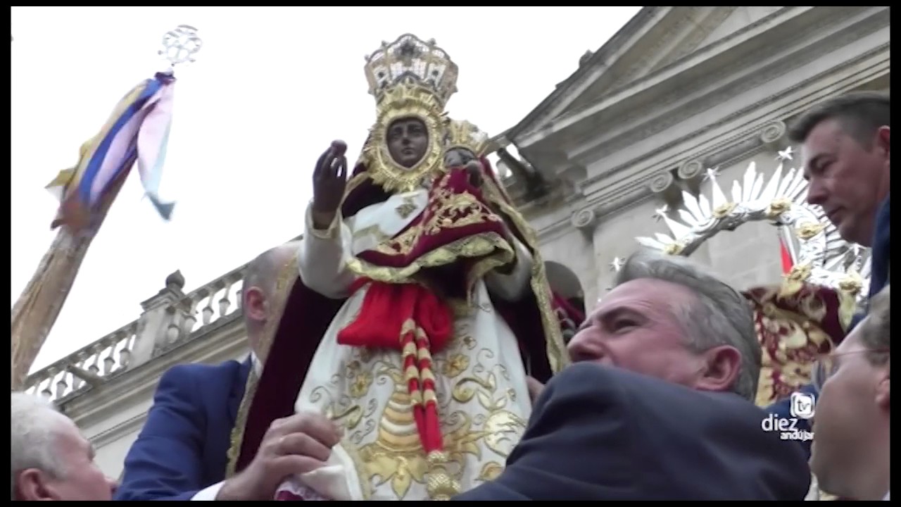 OFRENDA DE FLORES ROMERÍA VIRGEN DE LA CABEZA ANDÚJAR 2017