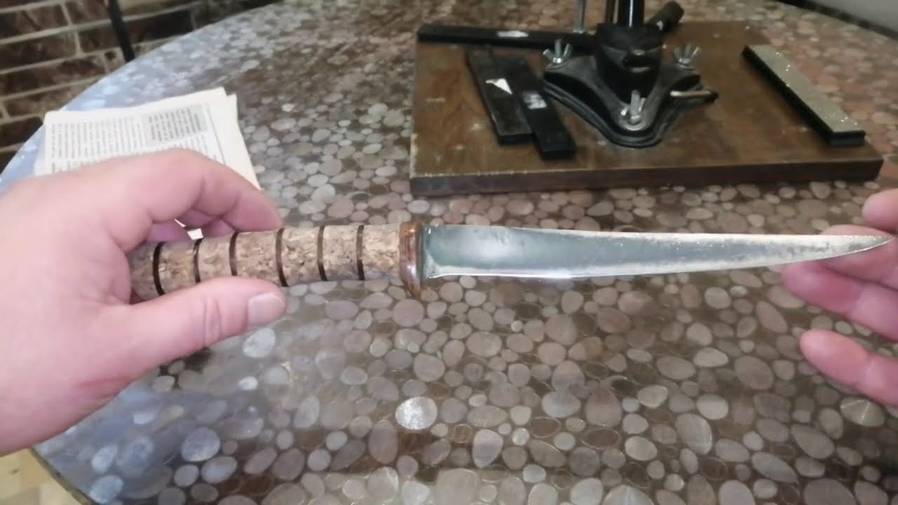 Филейный нож из ножовки по дереву.