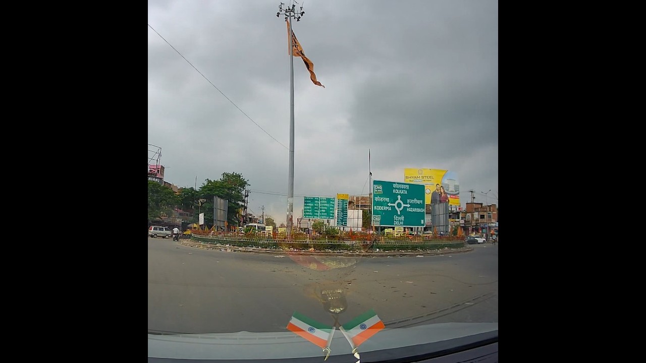 Driving in Barhi, Jharkhand: Varanasi-Ranchi in Slavia