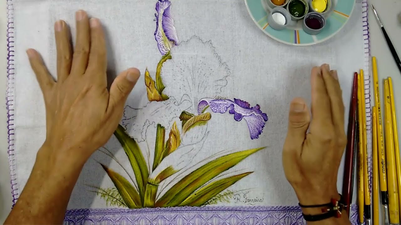 Roberto Ferreira - Aprenda a  Pintar em Tecido a  Flor Iris - Parte 2