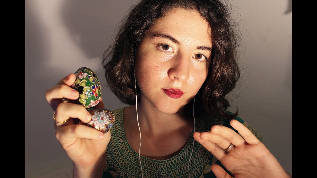 ASMR ROLEPLAY ESPAÑOL | BRUJA CURA TU NEGATIVIDAD CON HUEVOS MAGICOS
