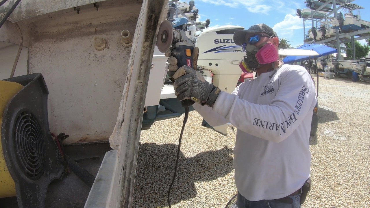Cleaning & Preparing A Transom For Fiberglass