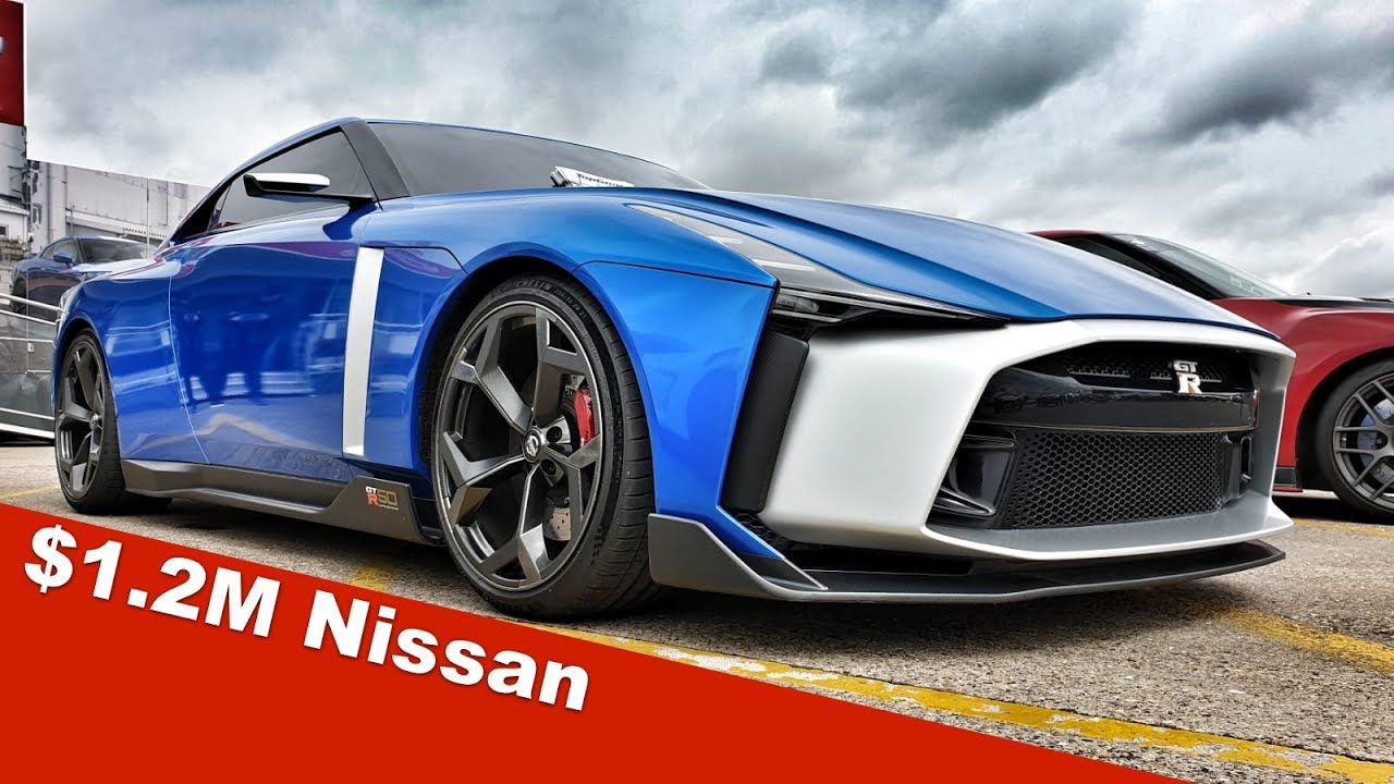 Гиперкар Nissan GT-R50 от Italdesign стоимостью 1,2 миллиона долларов на автодроме Silverstone Cl...