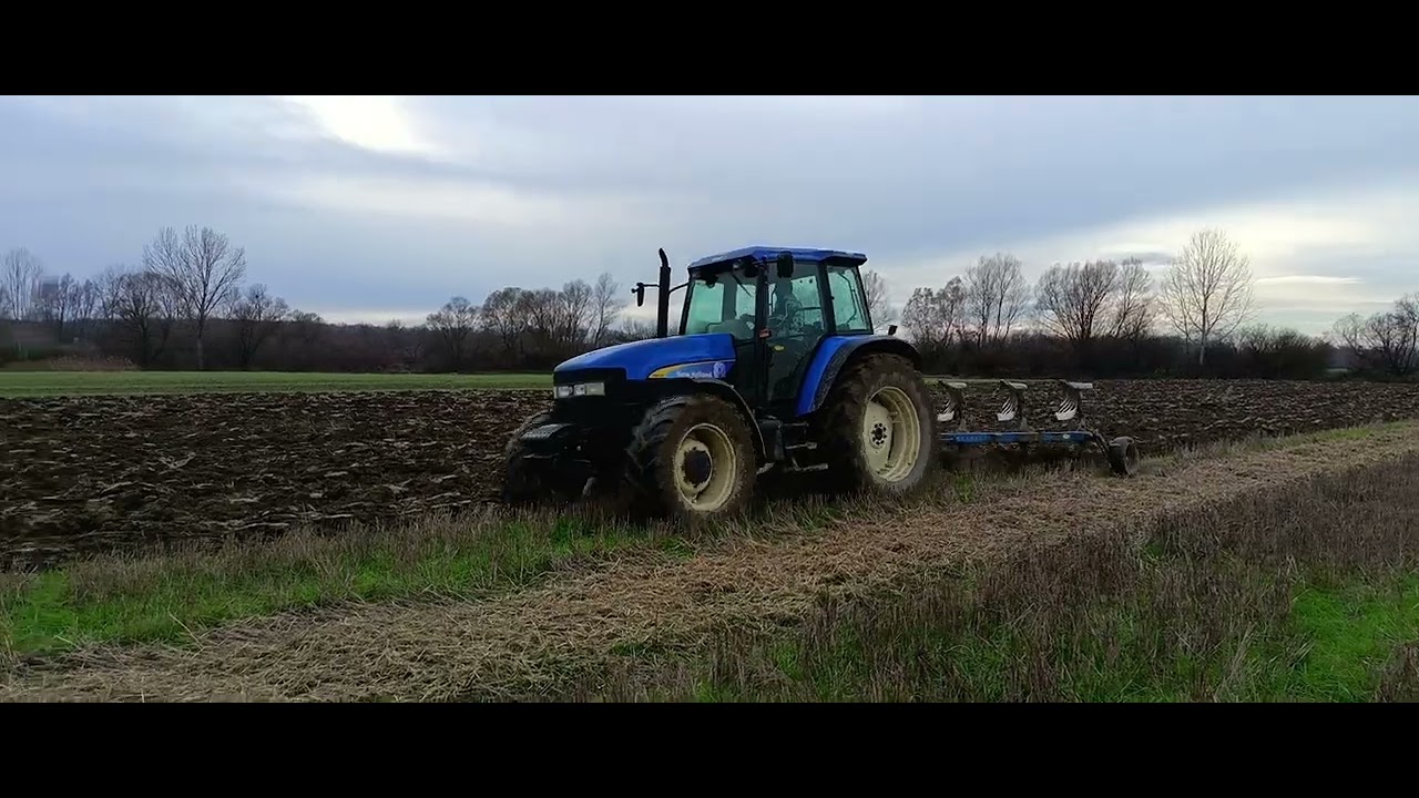 New Holland tm120