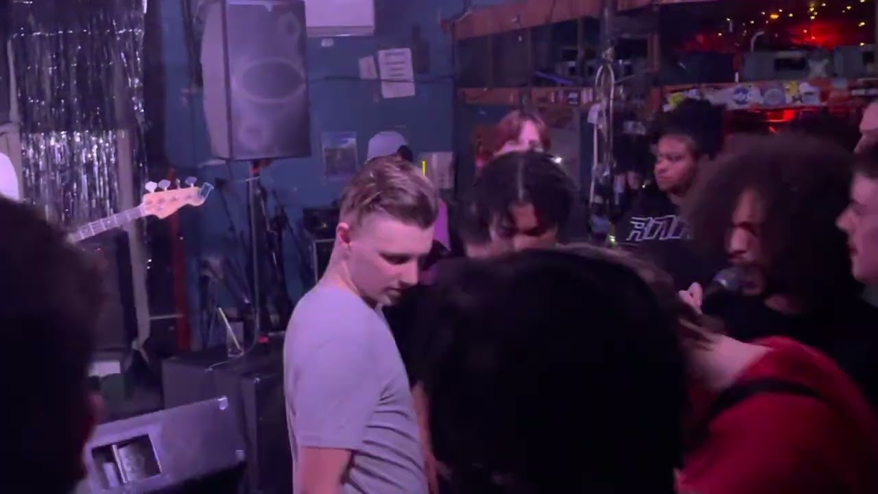 AV Dummy  - &lsquo;In Colour&rsquo; (Live) - Windmill Brixton - 21/04/2023