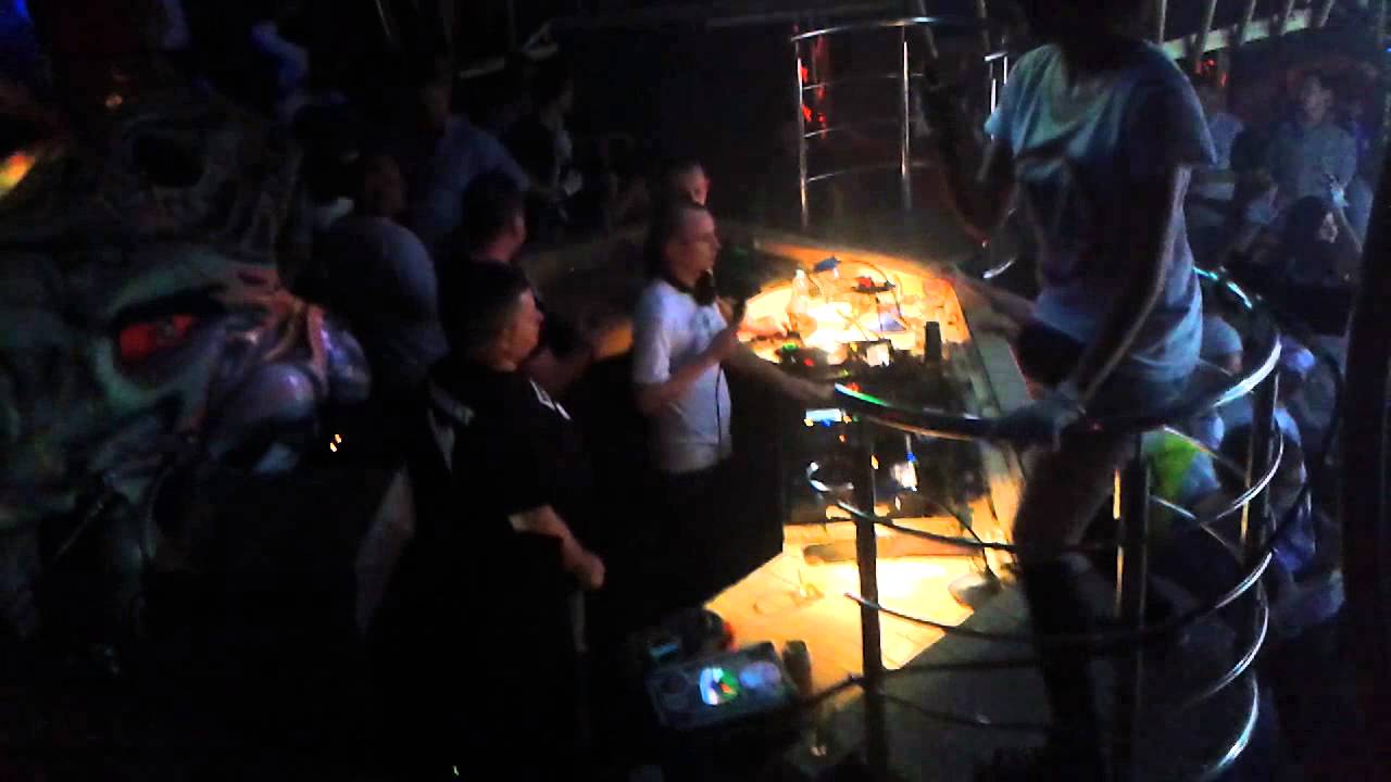 Rafix   Omen Płosnica ( Retro Night ) Hard Bass Power - Poczatek Seta