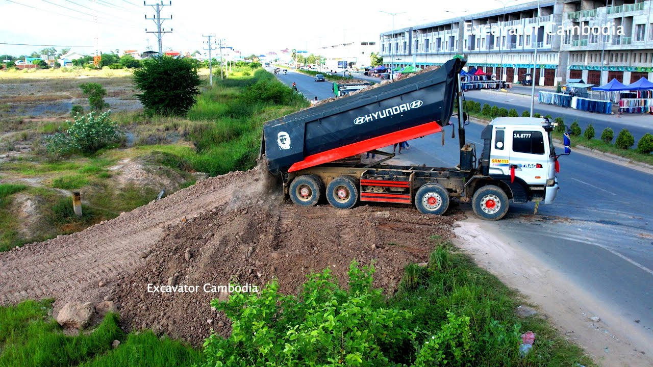 New Action Extended Ring Road By Bulldozer And 25Ton Dump Truck 12 Wheel   Dump Truck   Bulldozer